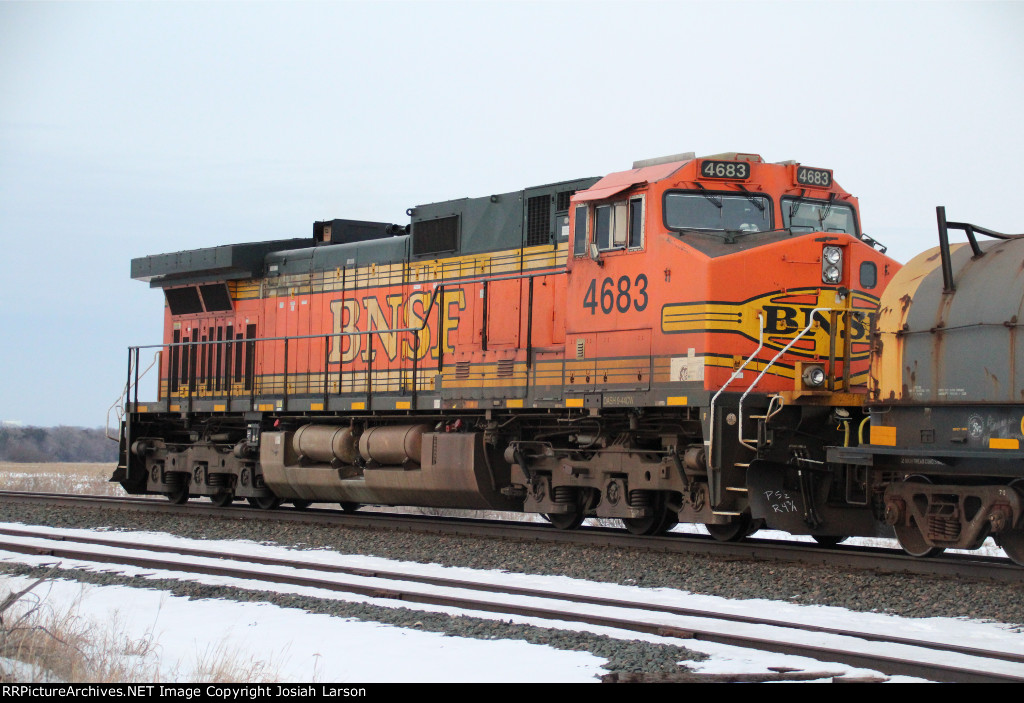 BNSF 4683